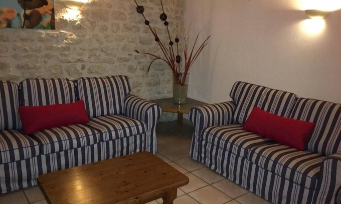 Ternant Apartment | House 13 sleeps 5 2 bathrooms