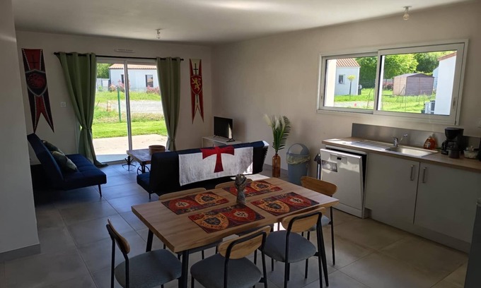 Sevremont House | House 2 bedrooms, parking & garden - Puy du Fou