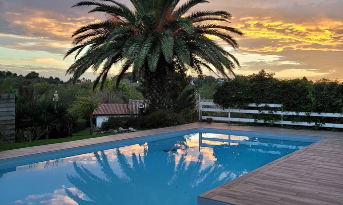 Villefranque House | House 4 guests in the Basque Country heated pool