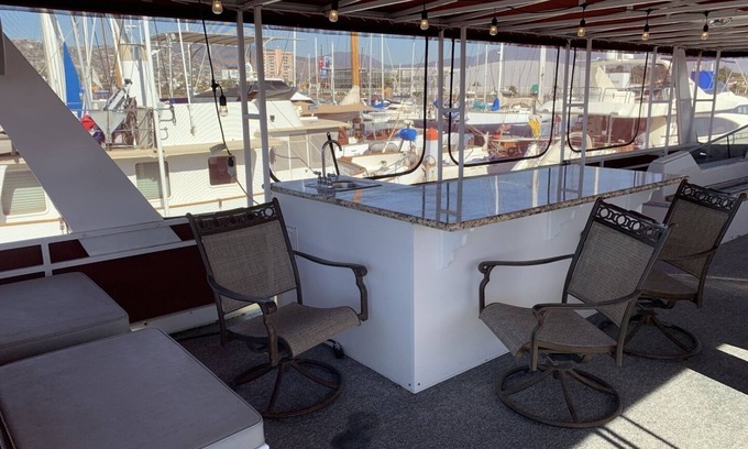 Playa Ensenada Boat Rental | House Boat 6 Bdrm 2 BathRm Jaccuzzi Gated Down Town Ensenada