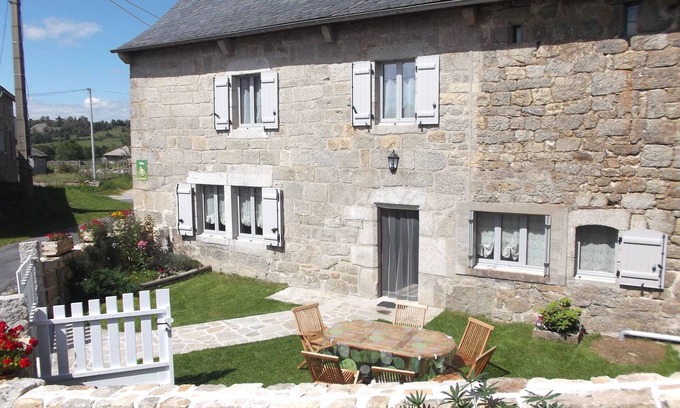 Arzenc-d'Apcher House | House completely renovated character located 1 km from the Gorges du Bès