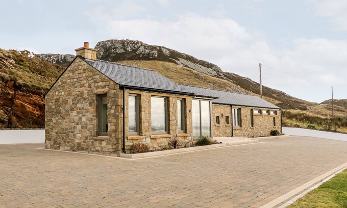 Maghery House | HOUSE CROHY HEAD, pet friendly in Dungloe, County Donegal