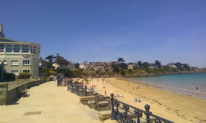 Saint-Lunaire House | House for rent, 20 m from the great beach of Saint Lunaire