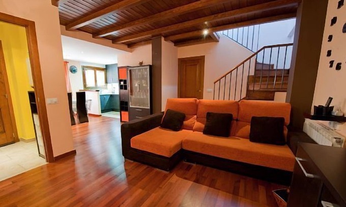 Pujal Cottage | House Forn for 6 people