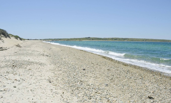 Chilmark House | House in Chilmark/Menemsha, Martha's Vineyard w/Private Beach, Sunset View.