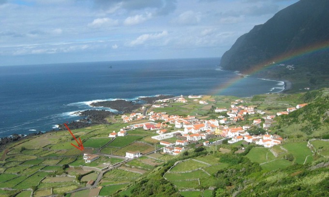 Lajes das Flores House | House in front of the sea (4rooms)