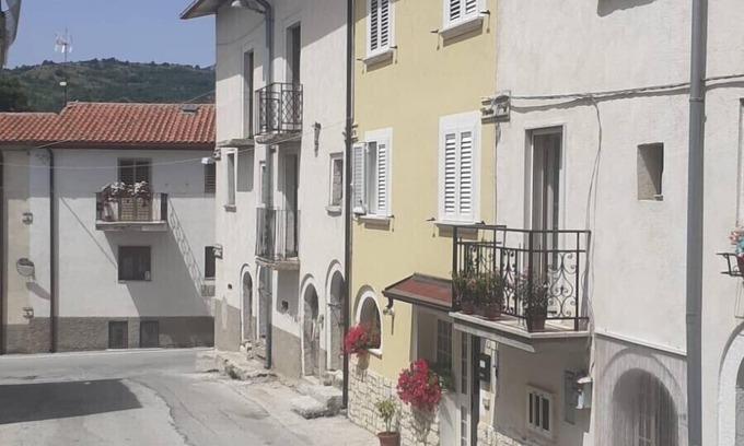 Ateleta House | House in the mountains