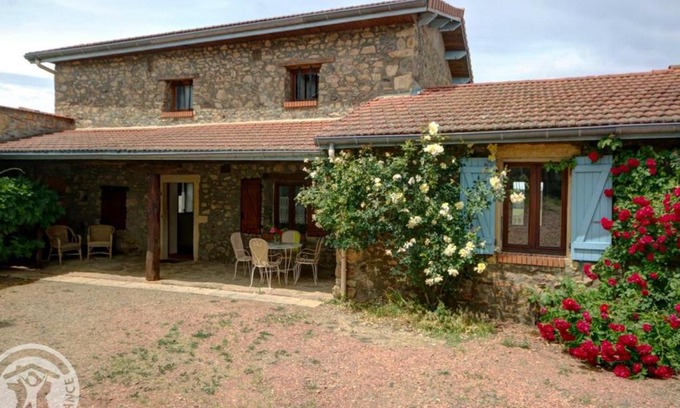 Montagny House | House Les vieilles cours