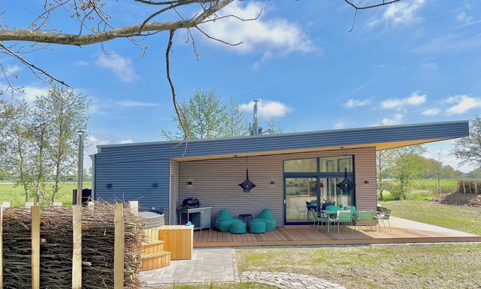 Suderdeich House | House NordseeGut - the colorful one