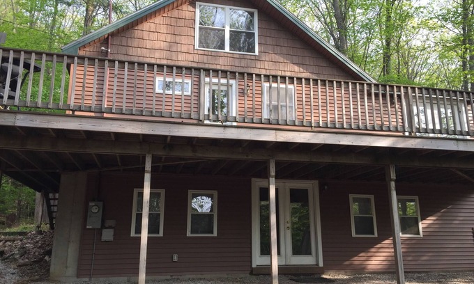 Northwood House | House on Northwood Lake, Vacation, Boating, Fishing, Swimming, Private bea