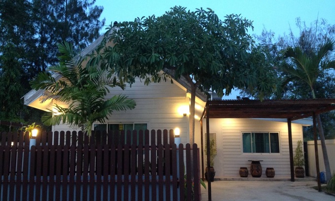 Hat Chao Samran House | House on Haad Chao Samran (Pak-Bon)