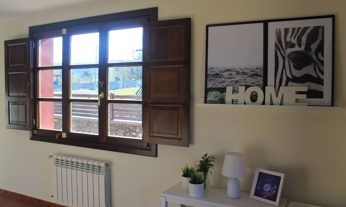 Llamigo House | House with heated pool and beautiful glazed porch