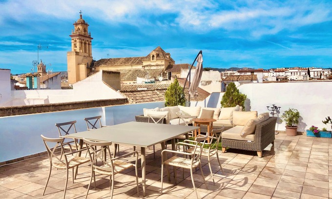 San Andres-San Pablo Apartment | HOUSE WITH PATIO AND TERRACE