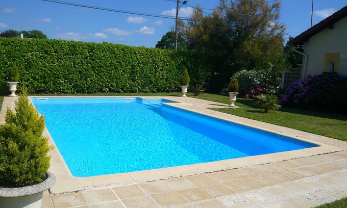 Cazeneuve House | House with private pool and garden