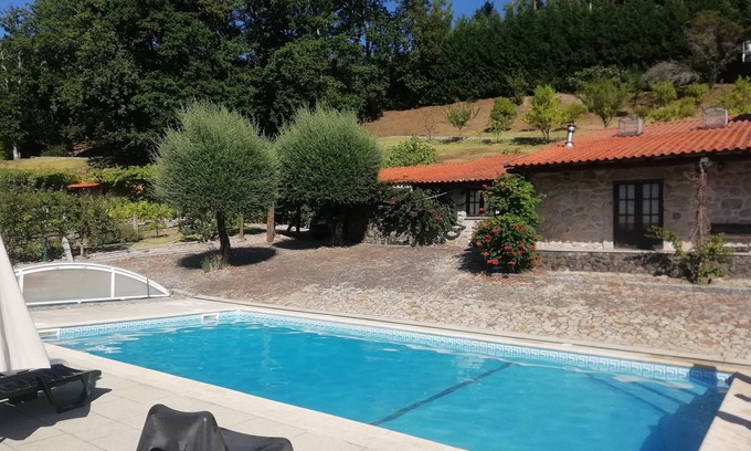 Pico House | House with saltwater pool, tennis court and snooker room