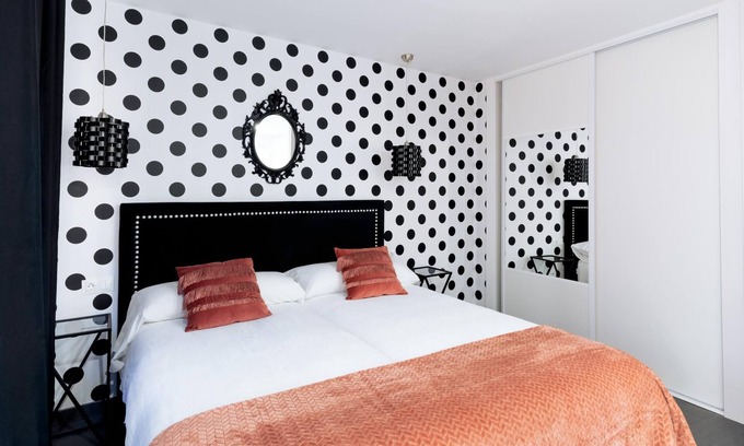 Old Town Apartment | Housingleon- Five Rooms Catedral