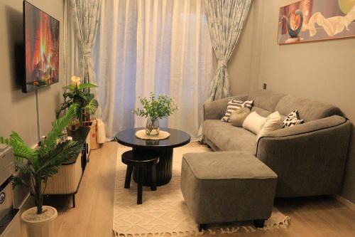 Thompson Estate Apartment | Hughesy haven