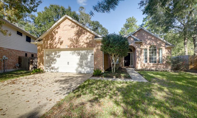 Kingwood House | Humble Home with Game Room, Near Deerbrook Mall!