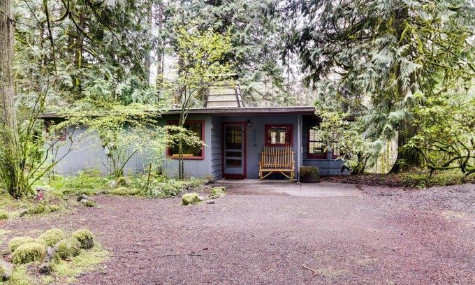 Zigzag House | Hunter's Haven