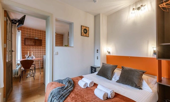 Heilig Kerst Apartment | Huswell - Characterful apartment in central Ghent