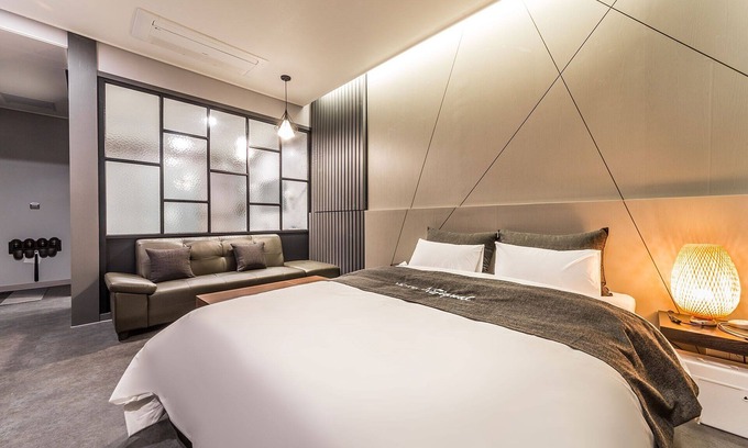 Namyang Hotel | Hwaseong Signal