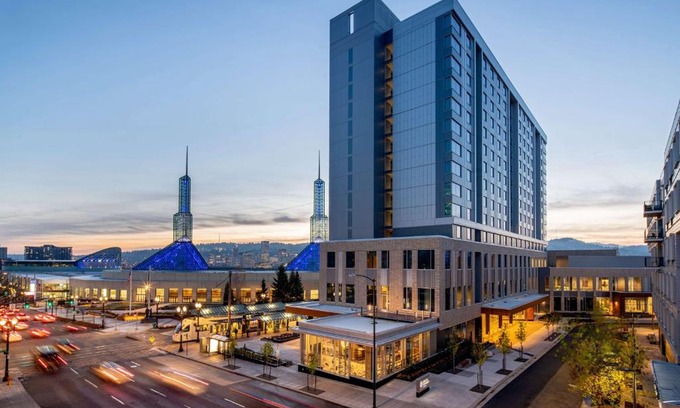 Lloyd District Hotel | Hyatt Regency Portland at the Oregon Convention Center