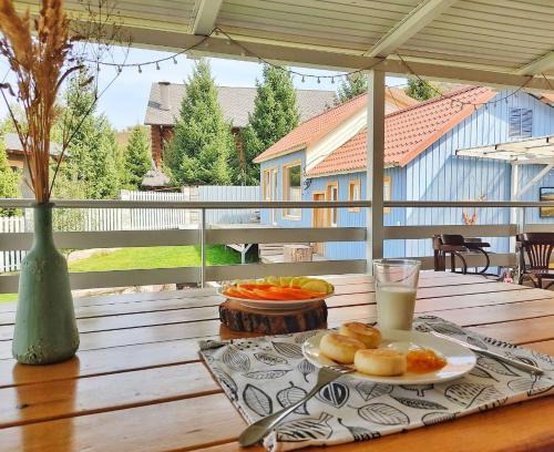 Besqaynar House | HYGGE HOME уютный коттедж с террасой и баней для проживания нескольких семей