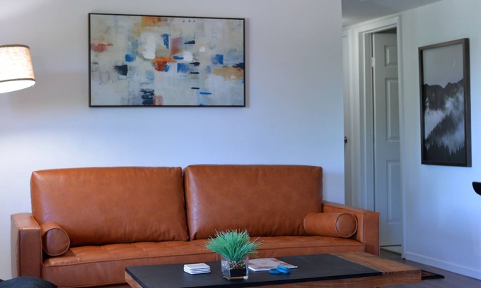 Mehlville Condo | ★ Ideal for Families and Business Professionals ★