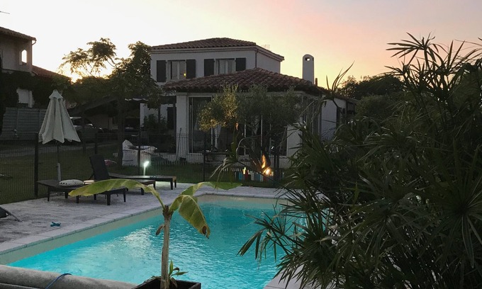 Saint-Genies-de-Malgoires Villa | Ideal family villa with swimming pool and pool house, for a cozy holiday