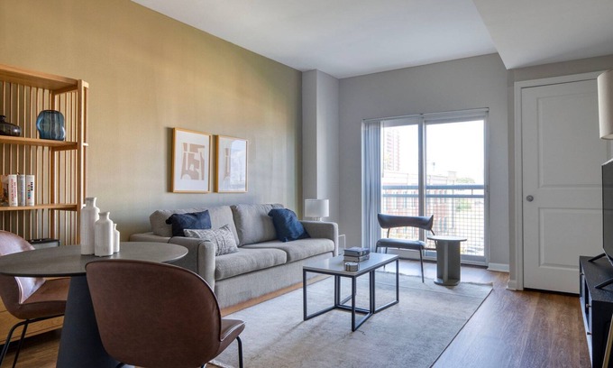 North Bethesda Apartment | Ideal North Bethesda 1BR w/Rooftop Courtyard, nr Metro, by Blueground