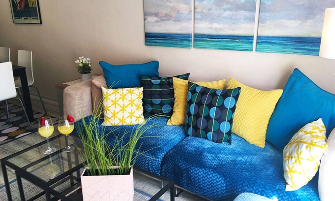 Sitges Town Center Apartment | IDEALLY LOCATED APARTMENT WITH OCEAN VIEWS FROM THE BALCONY.