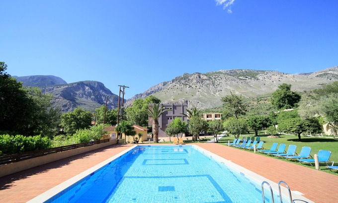 Zaros Hotel | Idi Hotel