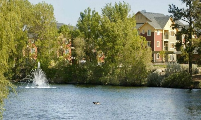 Old Southwest Condo | Idlewild Park condo by downtown + Pool & Parking