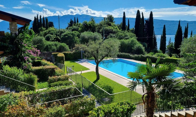 Cecina Apartment | Il Cipresso - Garda Lake Apartment