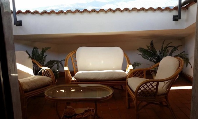 Rogliano House | Il Tulipano