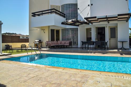 Alethriko Villa | Ilios Villa