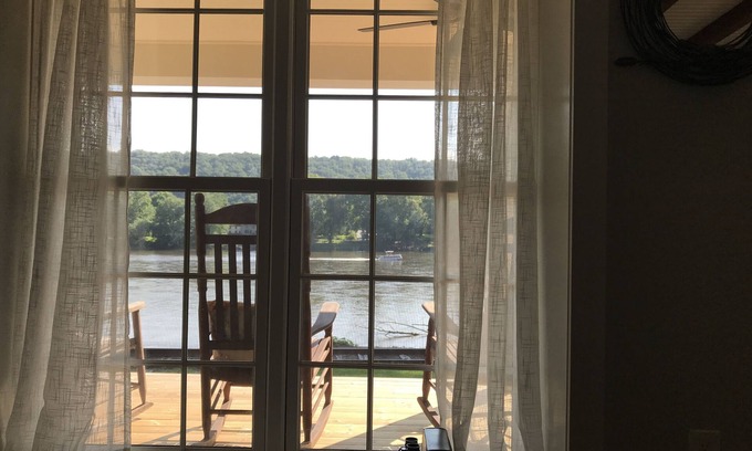 Milford House | In any season The Milford House is the ideal place to relax and refresh.