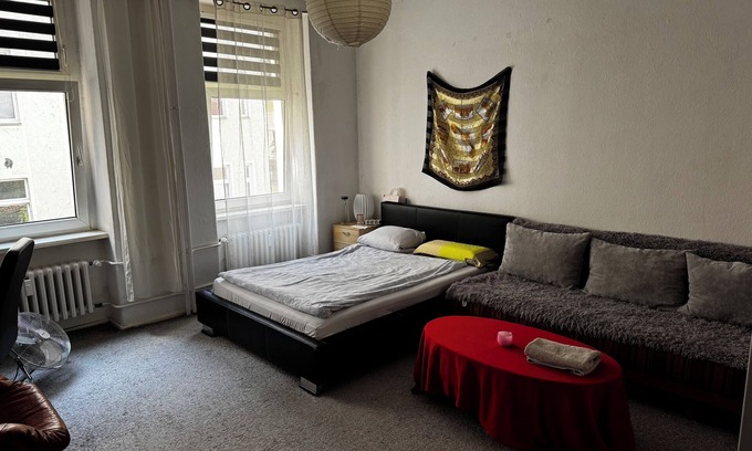 Gesundbrunnen House | in Gemütliches, Zimmer in Wedding, 2 Minuten Entfernt von der Bushaltestelle