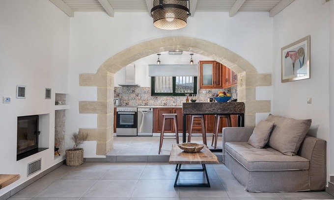 Milia Villa | In our stone villa with pool and sun you can find the relax and calm you need!