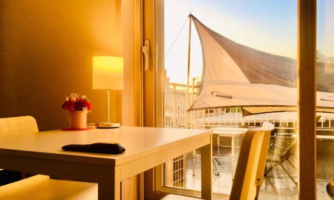 Yongsan-gu Apartment | In Rooftop & Patio. 明洞(Myeongdong) 南山(Namsan Mountain with TENT, CAMP in APT