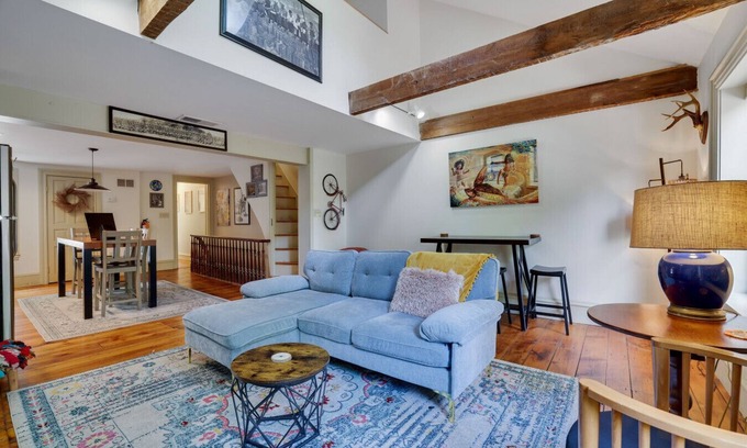 Ashfield Apartment | In the Heart of Jim Thorpe (with your own parking)