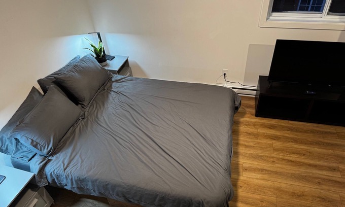 Rawdon Apartment | In the heart of the Village - Apartment #3