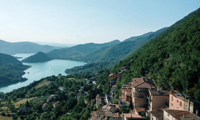 Ascrea Apartment | (Incanto sul Lago Turano) la vista panoramica più bella