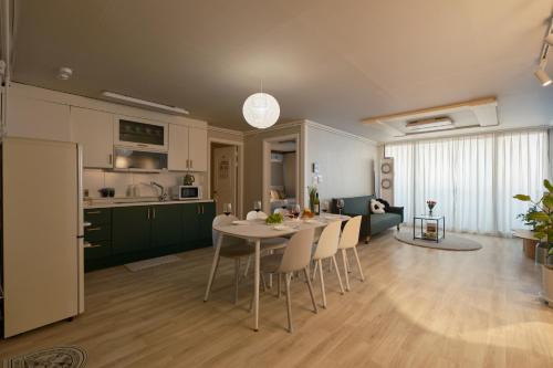 Anyang Apartment | Indeogwon Hue Stay