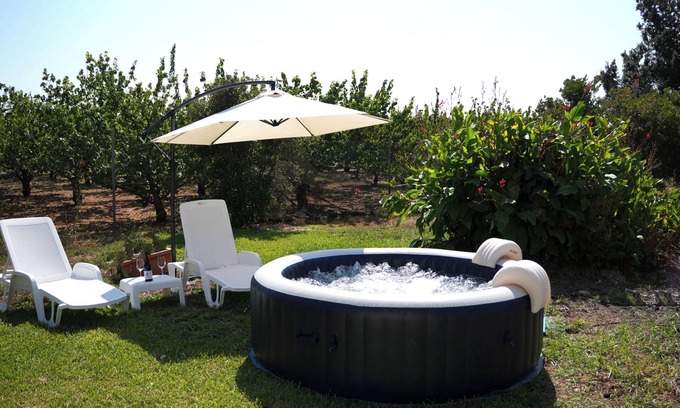 Mesagne Villa | Indipendent semi-detached Villa in the countryside, surrounded by greenery