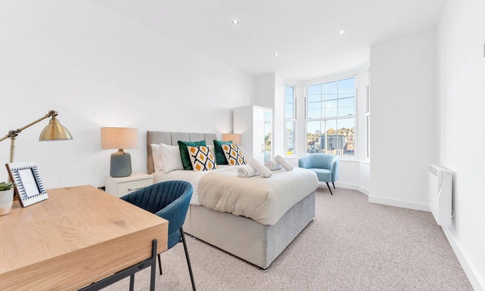 Rye Apartment | Indulge in Space & Style: Comfy 1-Bed Flat in Rye