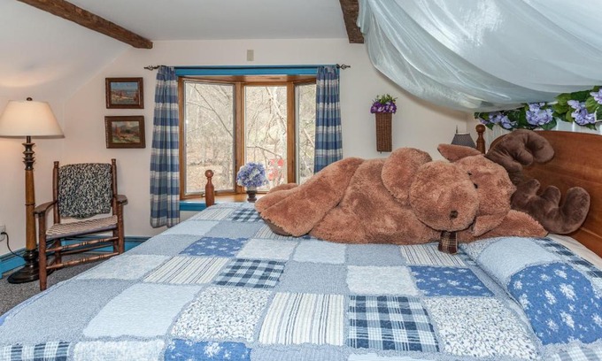 Fletcher Hotel | Inn at Buck Hollow Farm