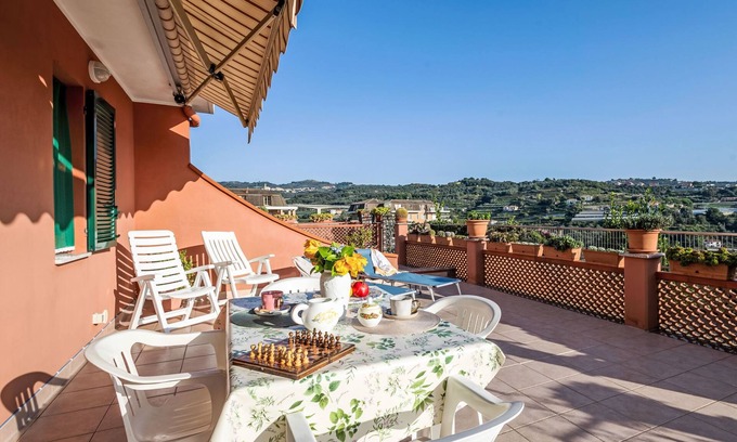 Pantai Apartment | Iolanda by Interhome