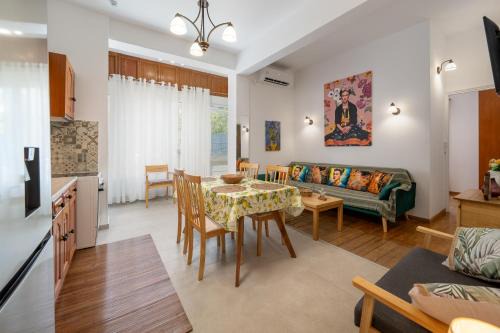 Mytilene Apartment | Iris Studios