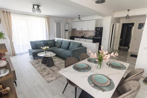 Otopeni Apartment | Isa Residence - Otopeni Airport & Therme I Libertatii Gardens - free pool facilities